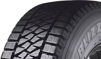 Bridgestone W810  109T - 215/65R16